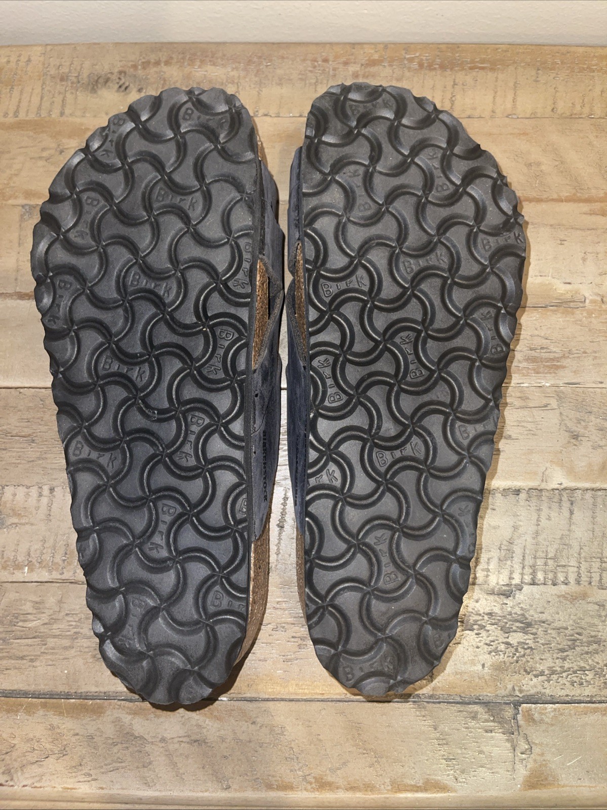 Birkenstock Lugano Women’s Black Leather Cross Straps Sandals Size 6-6.5 EU 37