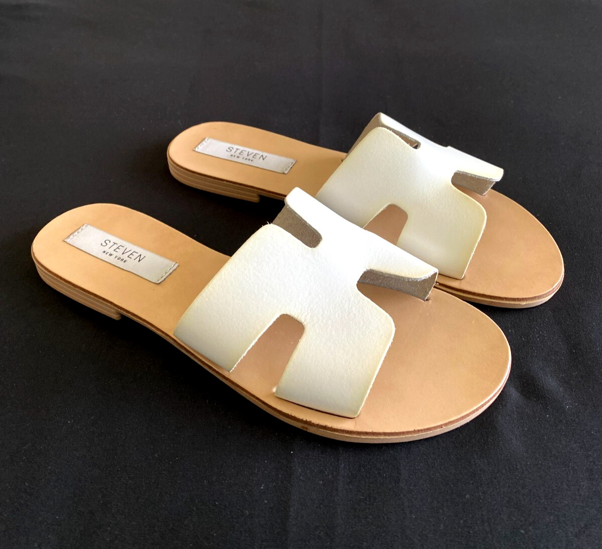STEVEN New York Greece Gree Women’s White Leather Sandals Slides Size 7 Italy