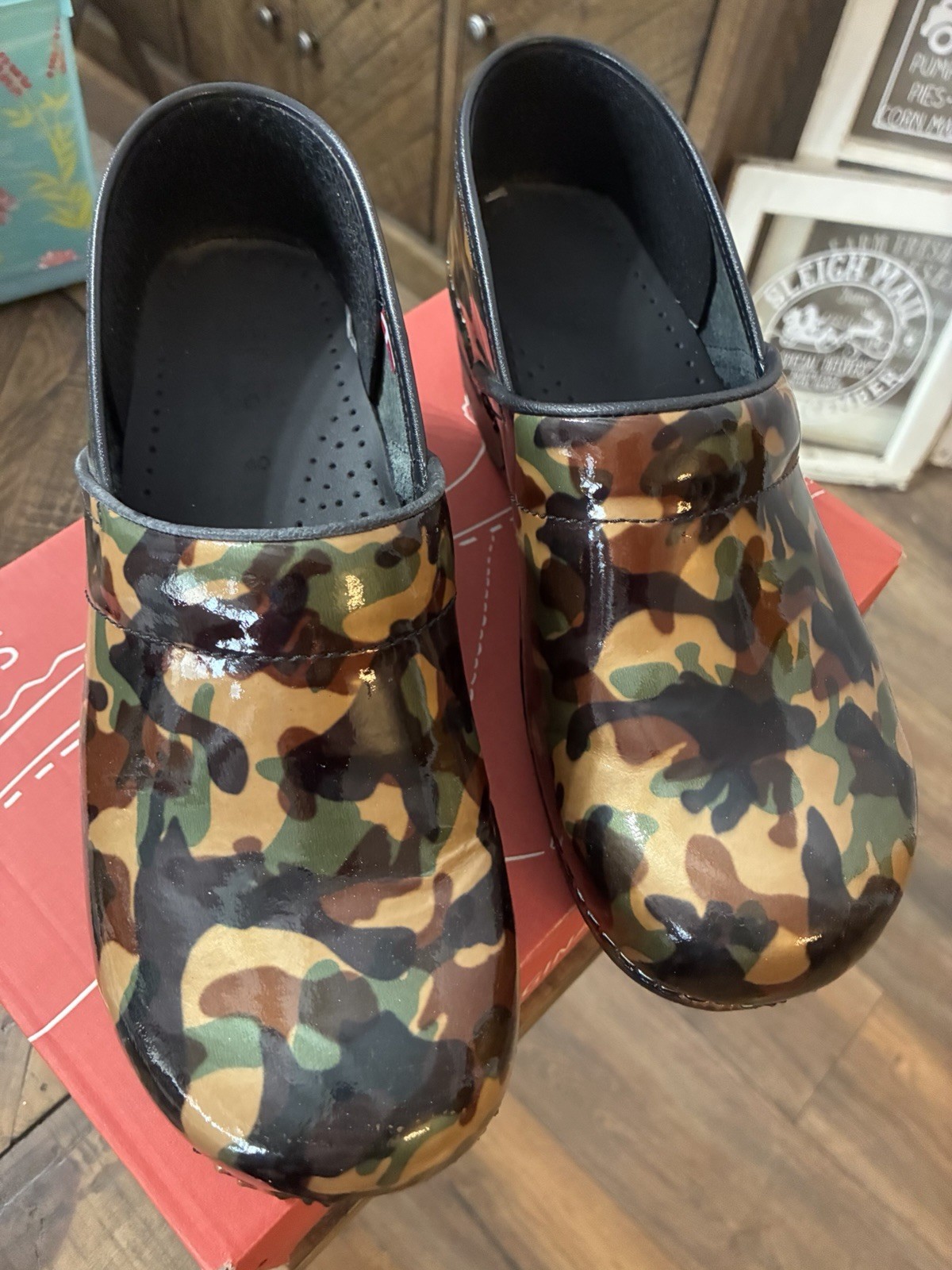 Sanita Professional Scout Camouflage Leather Clogs Comfort Slip Resistant US 9