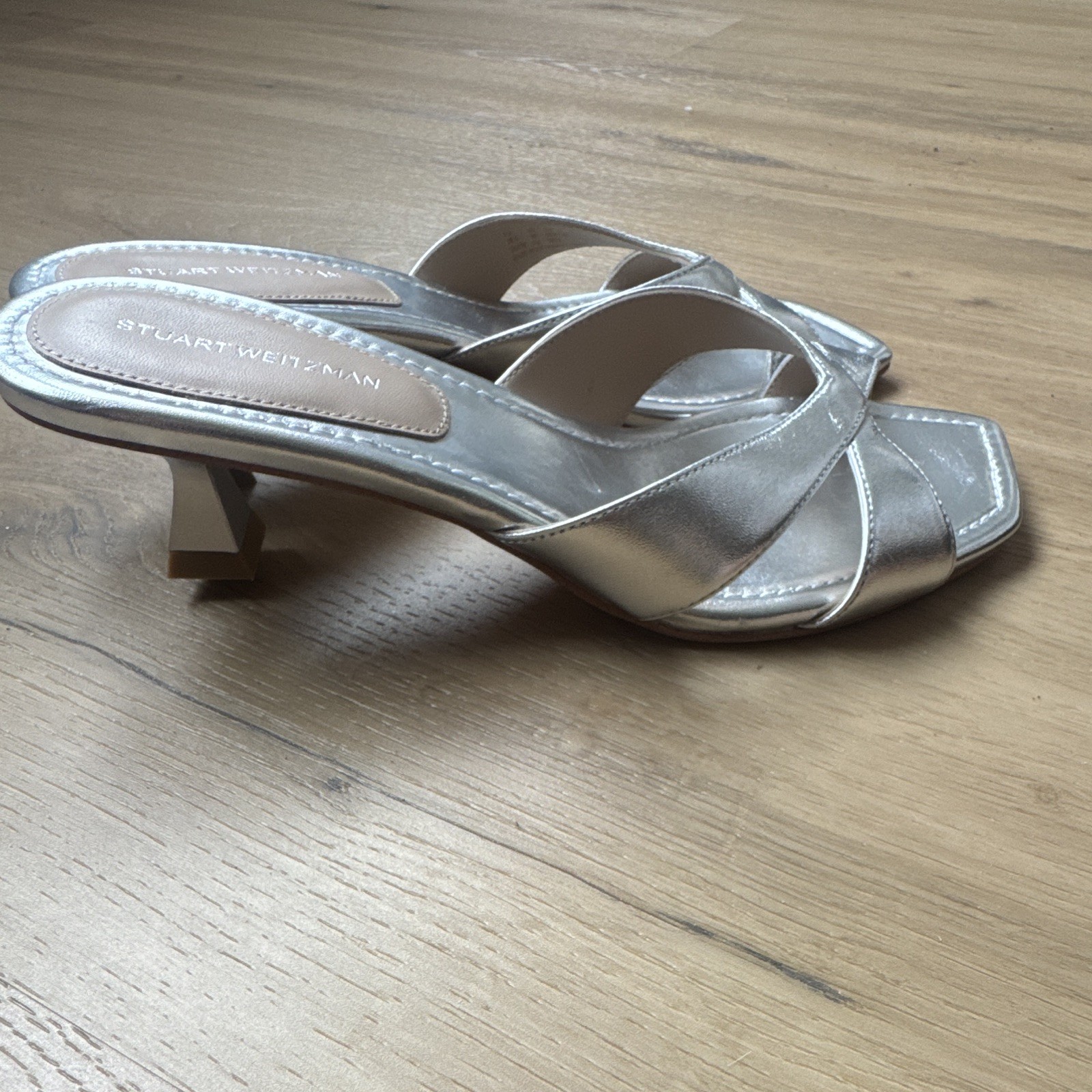 Stuart Weitzman Women’s Silver Leather Slide Sandals Slip-On Open Toe 9
