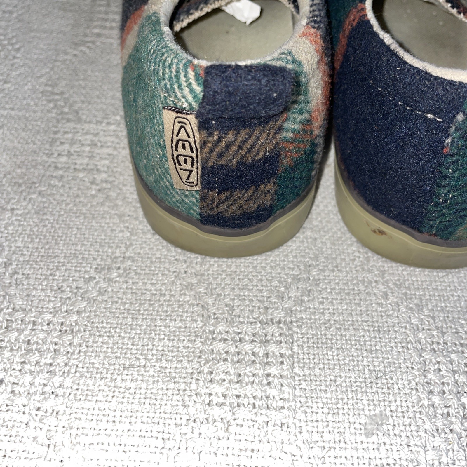 Keen Casual Sneakers Womens Size 8 M Multicolor Plaid Going out Party Fun