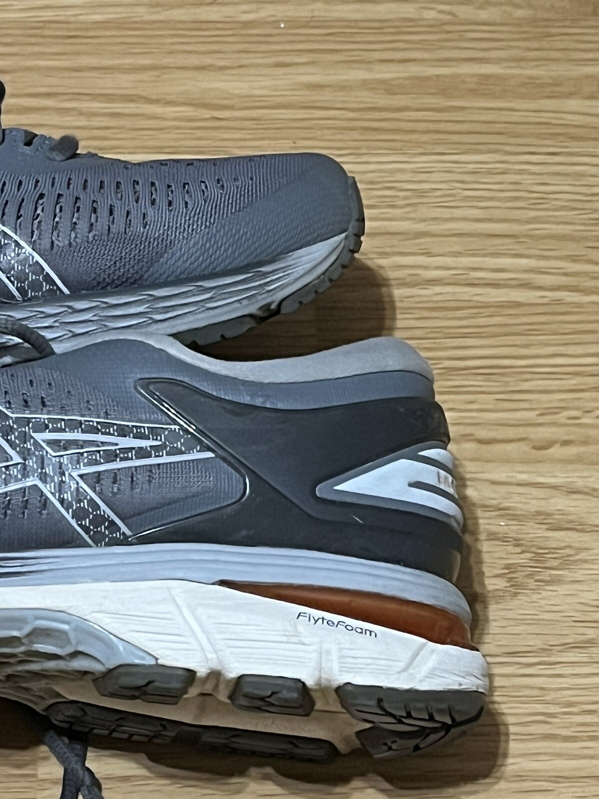 ASICS GelKayano 25 Running Womens Grey Sneakers Shoes 1012A026-020 Sz 8