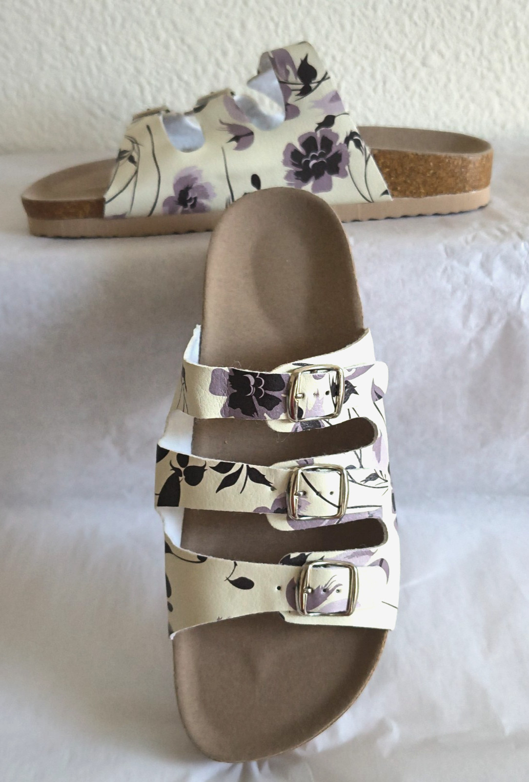 NEW Woman Gold Coast TRIPLE BUCKLE STRAPS SLIDE SANDALS Size 9.5 COMFORT FLORAL