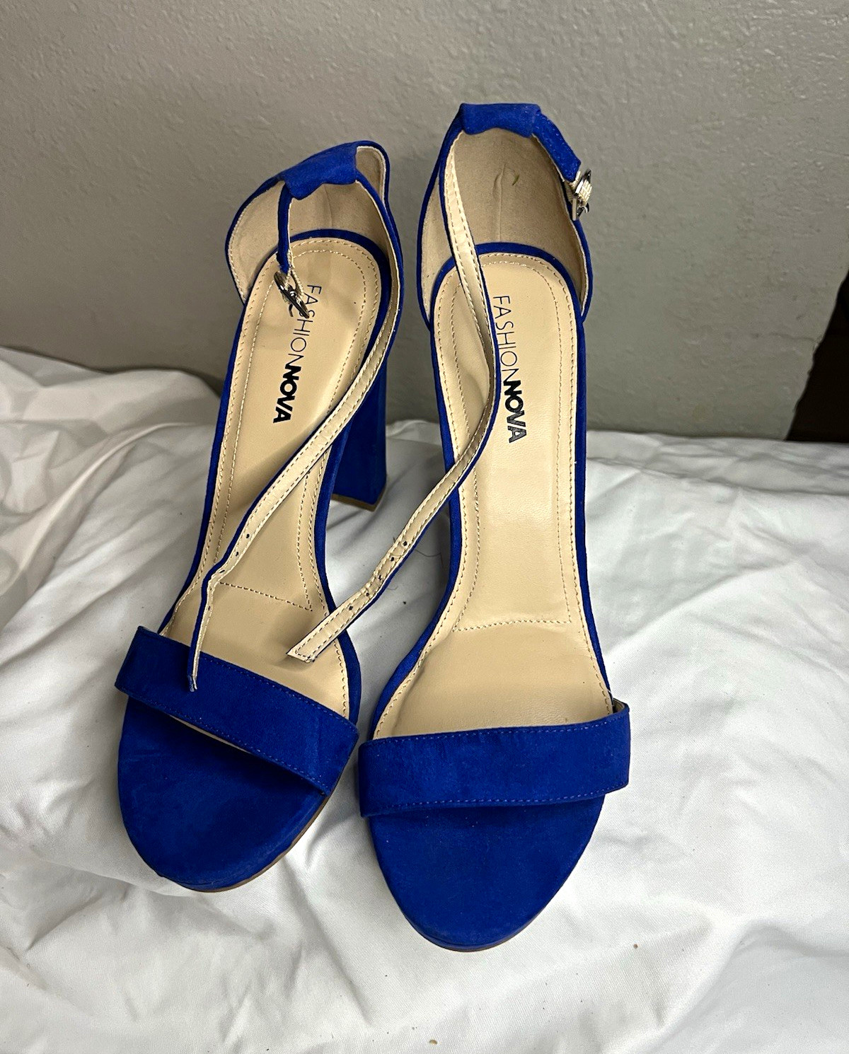 Fashion Nova Blue Suede Strappy Open Toe Ankle Strap Block Heels Buckle 10