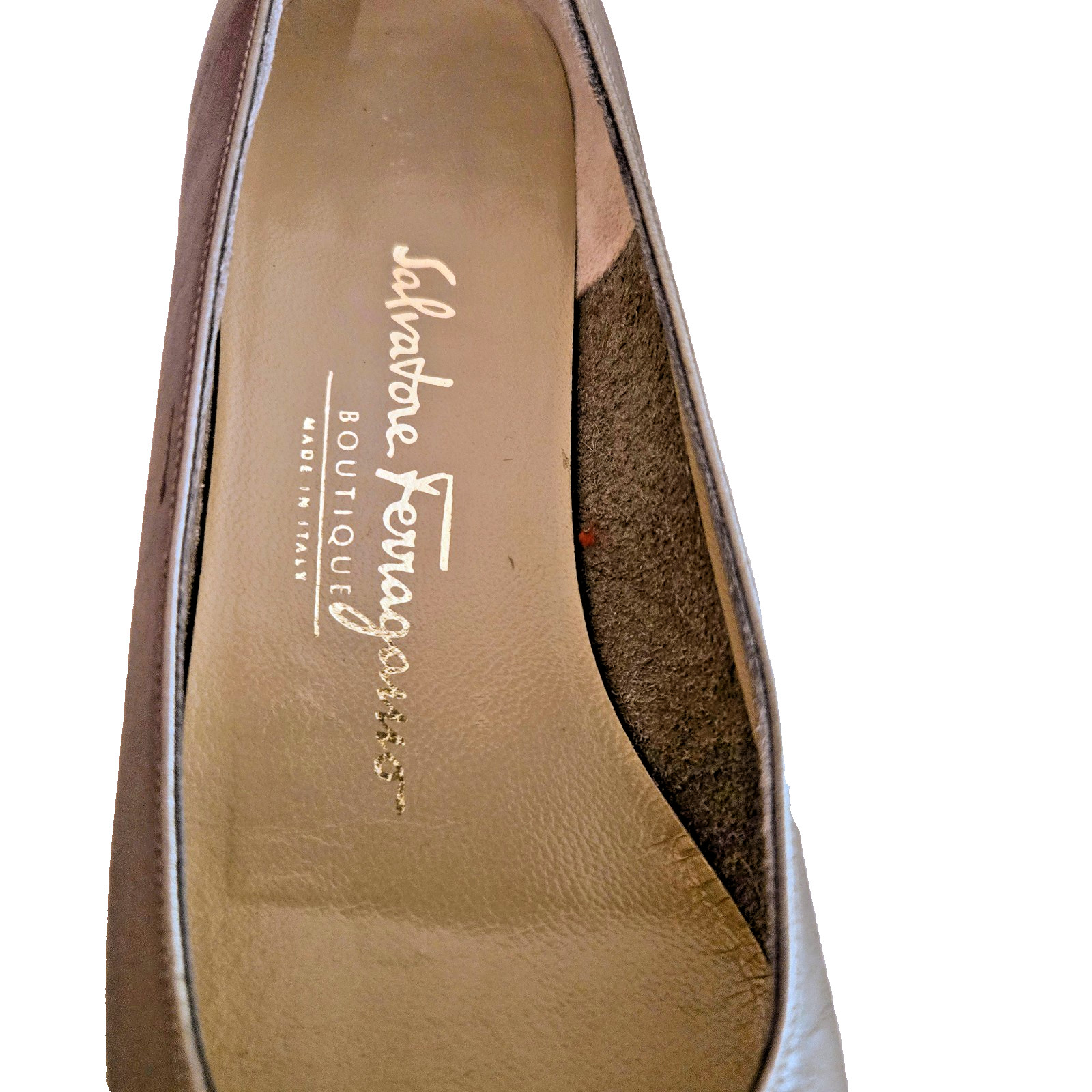 Salvatore Ferragamo Vara Bow Metallic Pearled Silver Leather Pumps Shoe 7.5 AAA