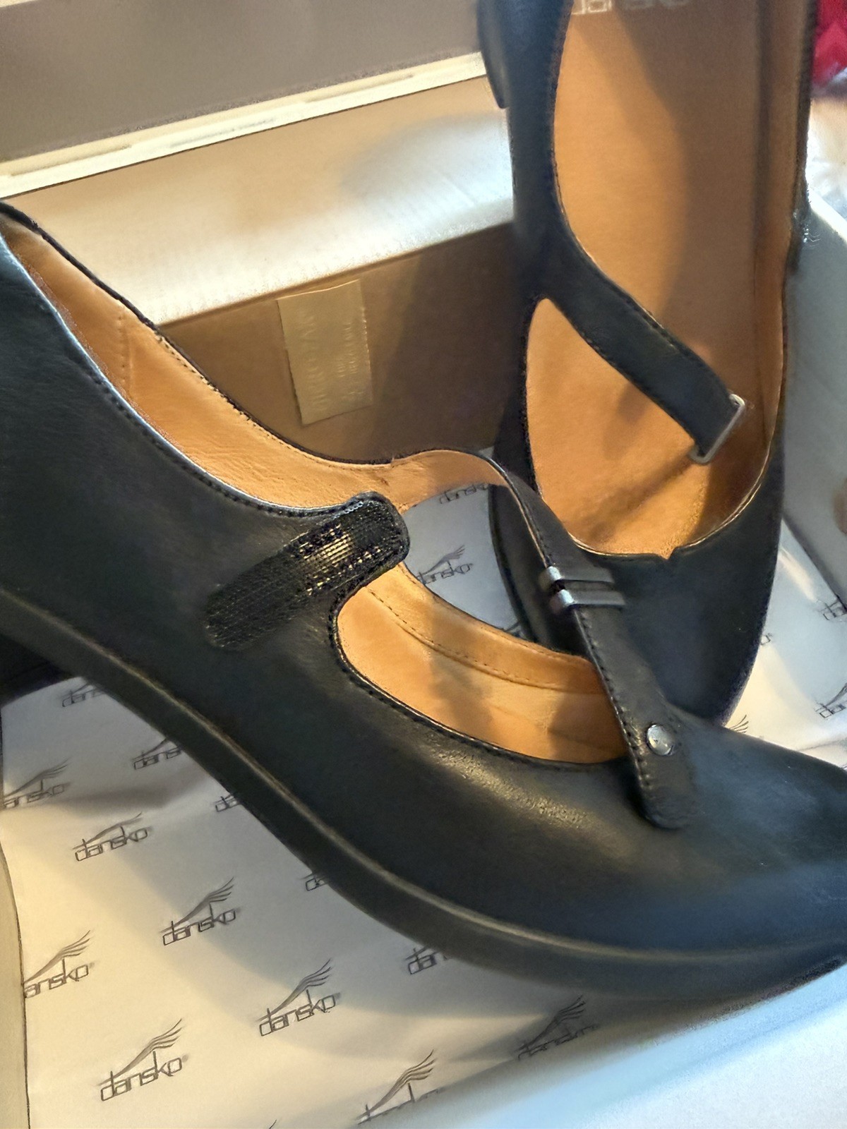 Woman’s DANSKO Leather Shoes