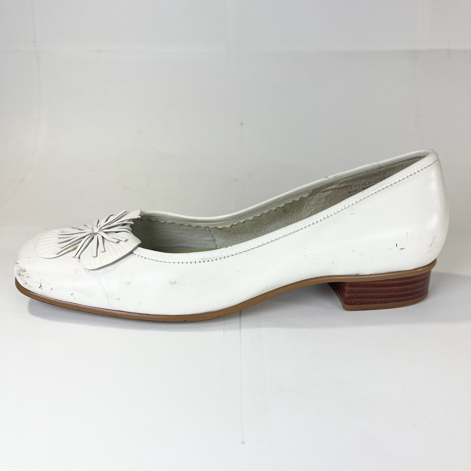 Etienne Aigner Womens Gardener Flats Flower Bridal Slip On Shoes White Size 6 M