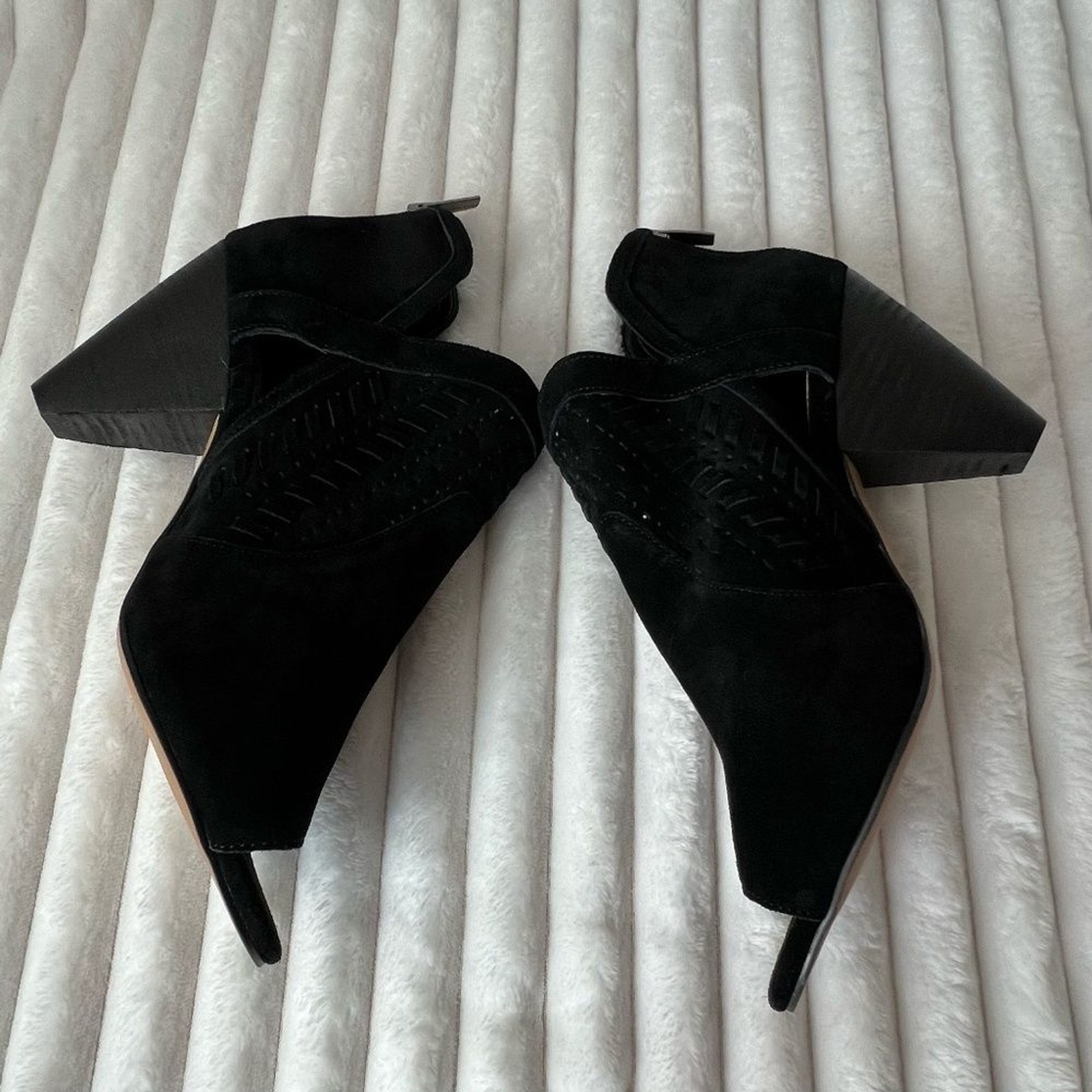 Vince Camuto Black Suede Booties Ebelin Open Toe Heels Size 9W EU 40