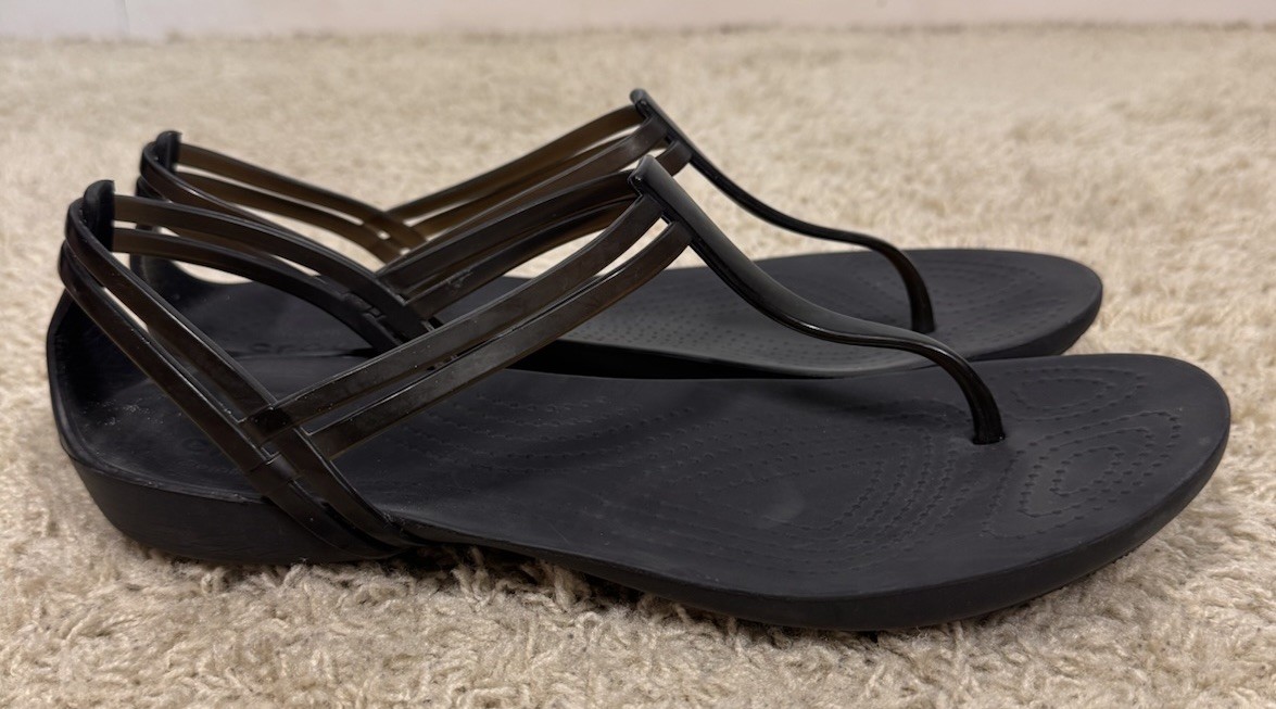 Crocs Isabella T-Strap Gray Waterproof Comfort Jelly Sandal Women’s 9 Beach