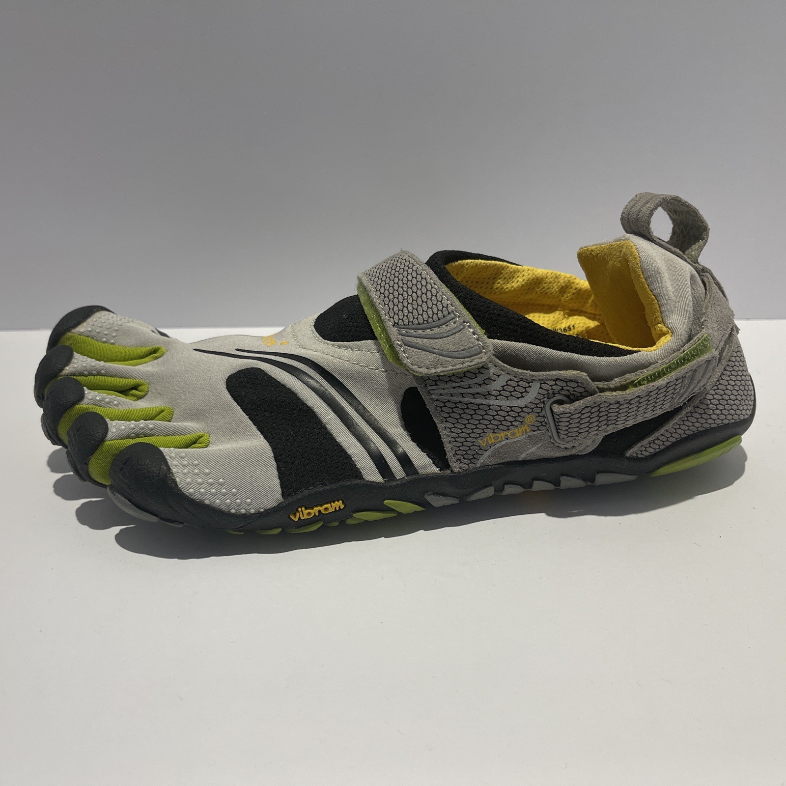 Vibram Fivefingers Barefoot Running Shoes Women’s Size US 9 EU 42 Gray W3651