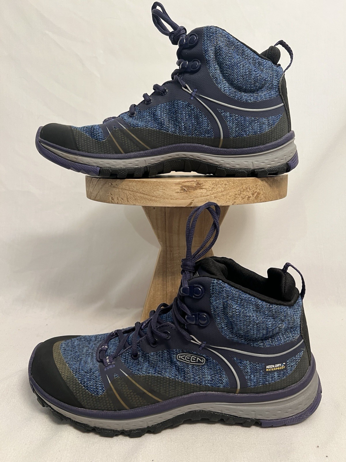 Keen Terradora High Top Blue Purple Waterproof Hiking Boots Women’s Us 7