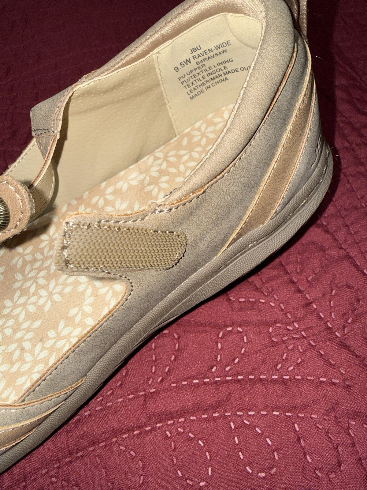 JBU Raven Mary Jane Memory Foam Comfort Shoes Beige Women’s 9.5 W Hook & Loop