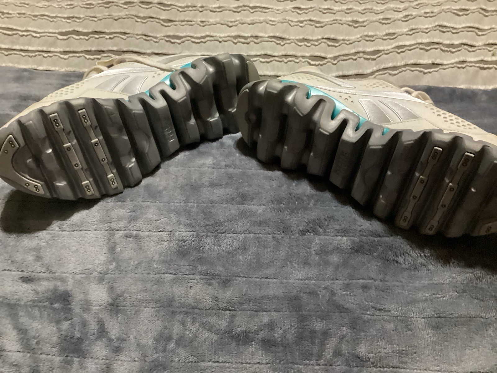 Women’s Reebok Zig Pulse Size 8, Need Insoles