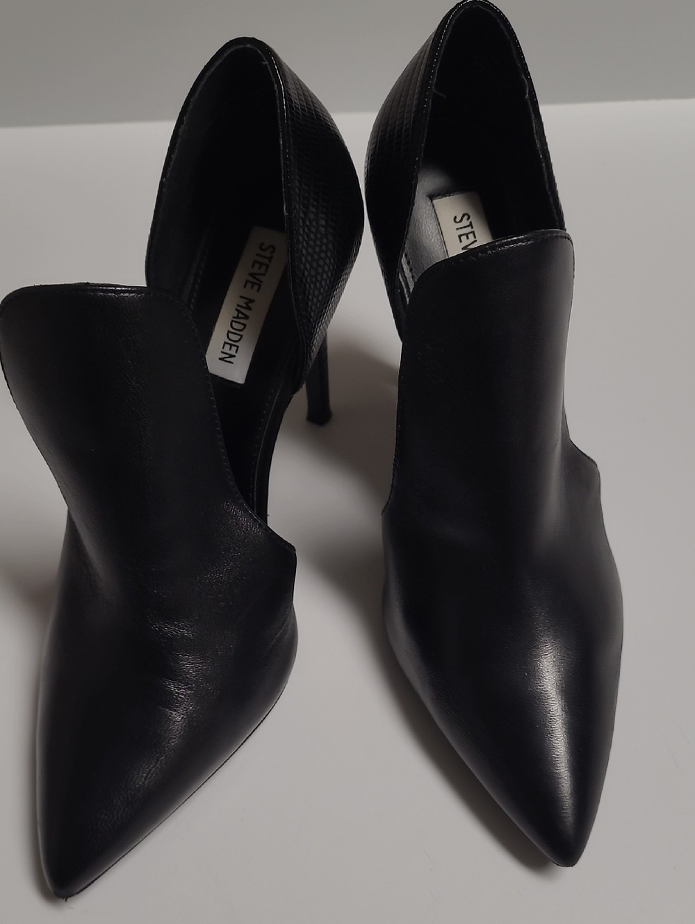 Steve Madden Dolly Black Pointed Toe Leather Stiletto Heel – Size 8