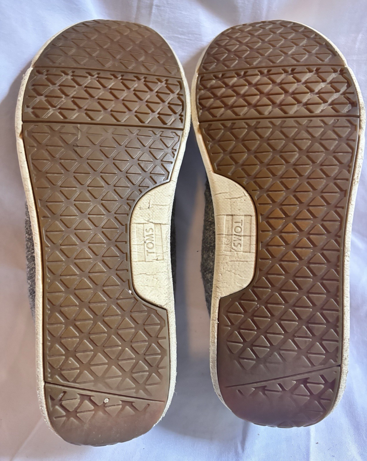 TOMS Del Rey Woman’s Gray Heathered Low Top Lace-Up Athletic Sneaker Pull Tab