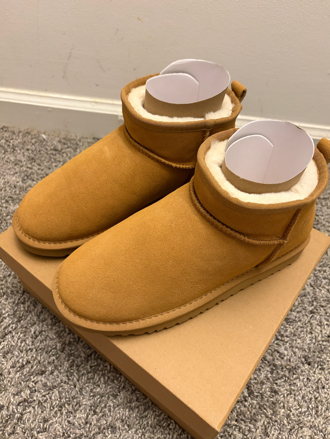 🎀 UGG Ultra Mini Chestnut Women Sz 11 Brand New Authentic USA Shipping 🇺🇸