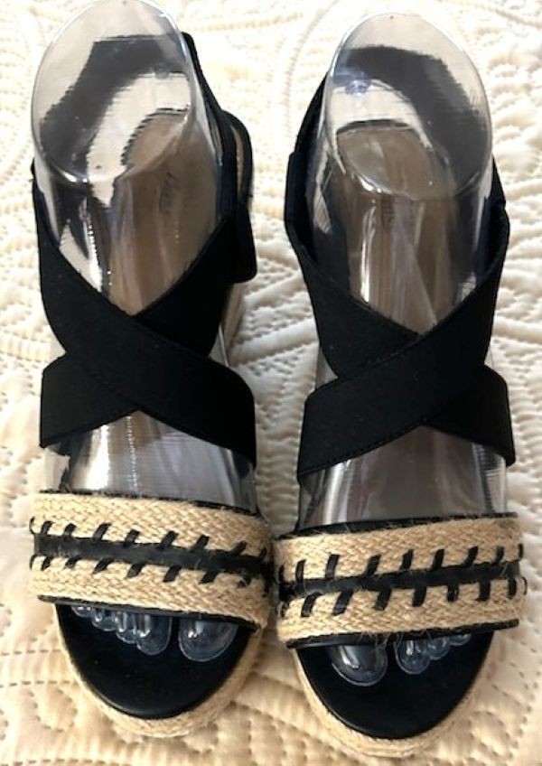 G.H. Bass & Co. Rylee Wedge Sandals (NEW WITHOUT TAGS) Size 8.5