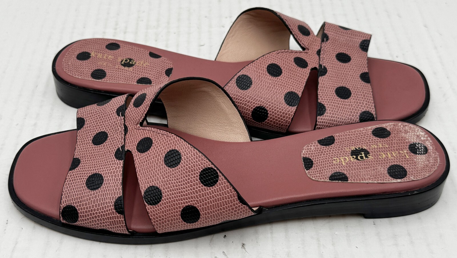 Kate Spade Dock Women’s Sandals Size 7.5 Pink Black Polka Dot Leather Flat Shoes