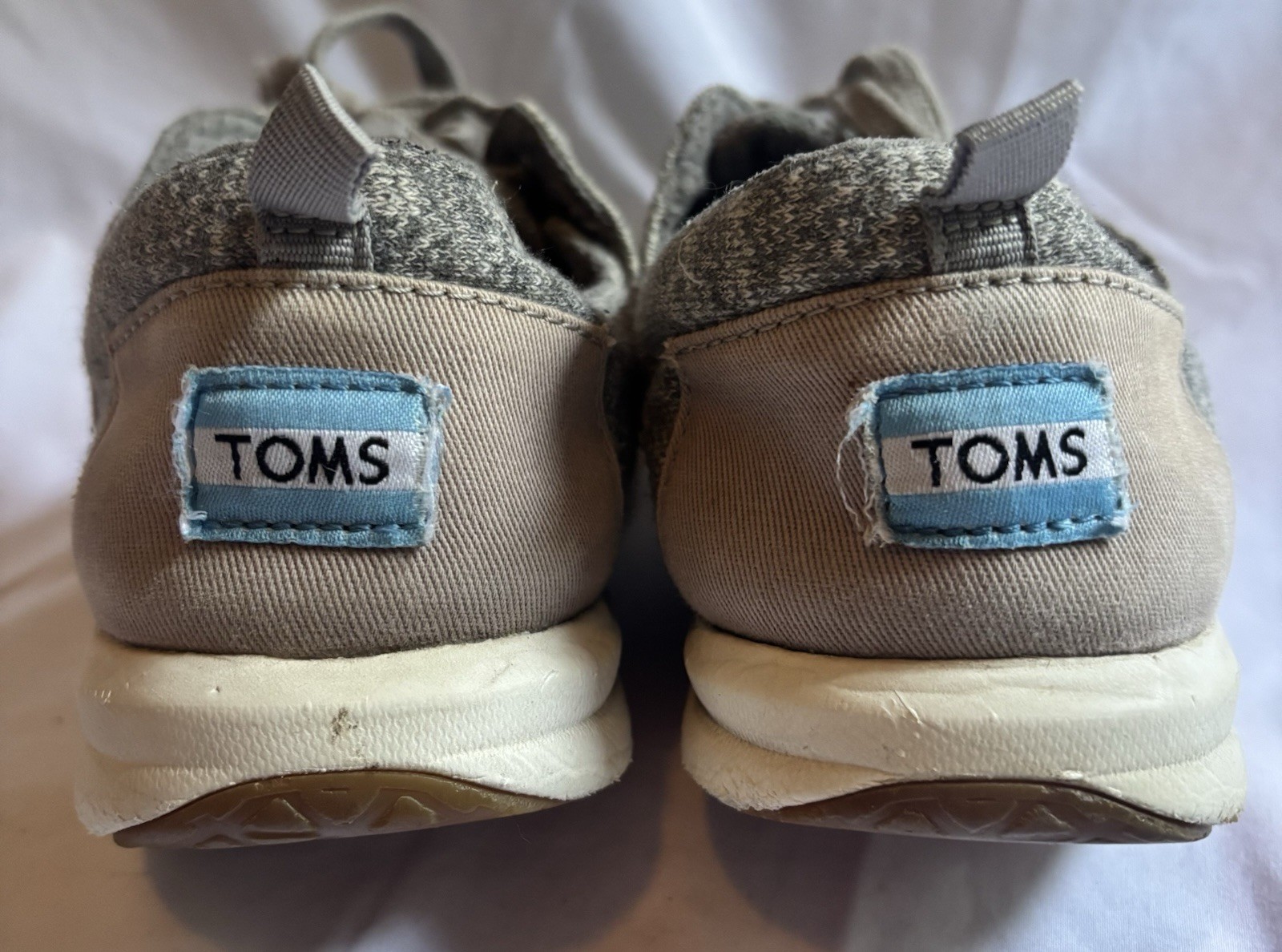 TOMS Del Rey Woman’s Gray Heathered Low Top Lace-Up Athletic Sneaker Pull Tab