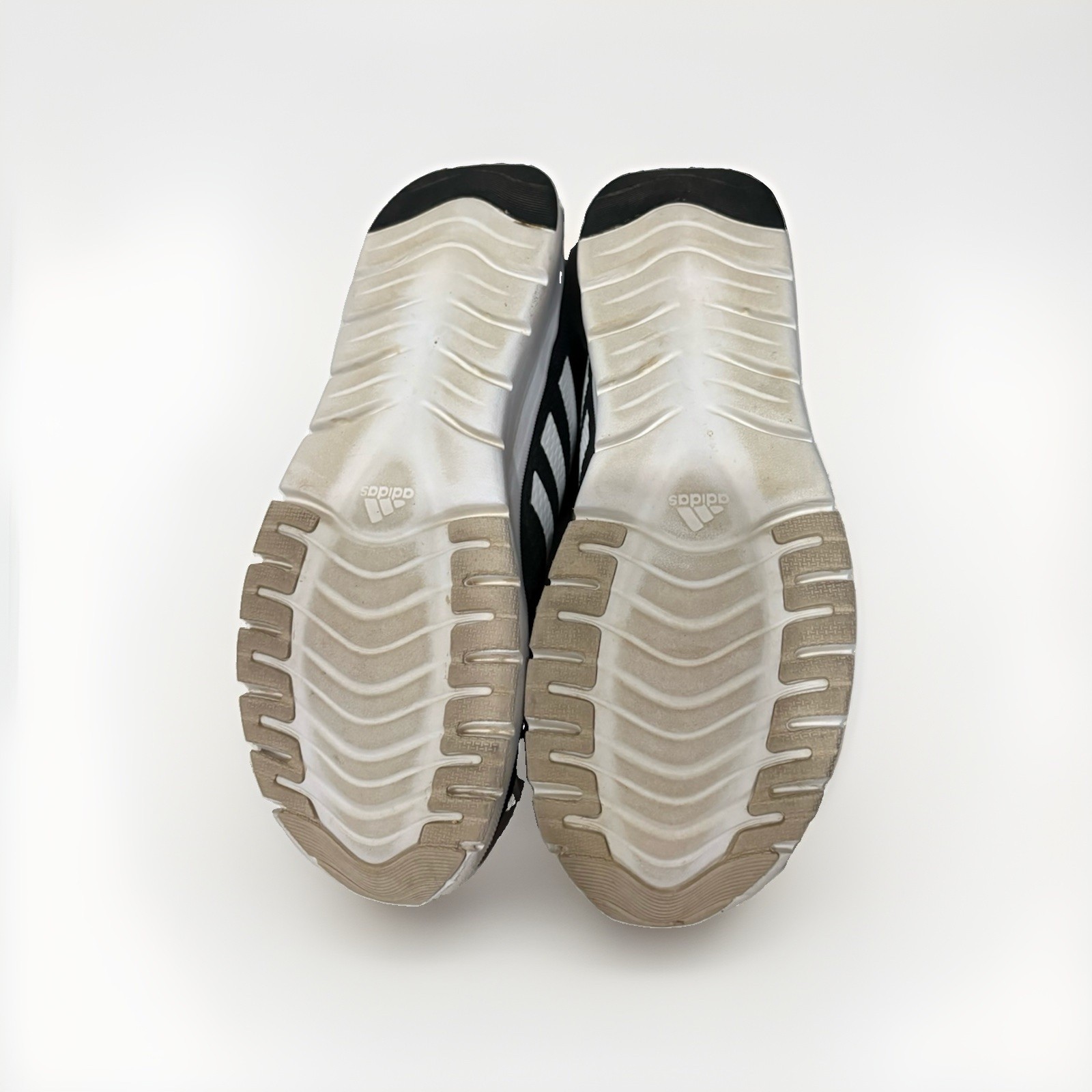 adidas Women Black/White Low Top Lace up Nario Sneakers Activewear Casual