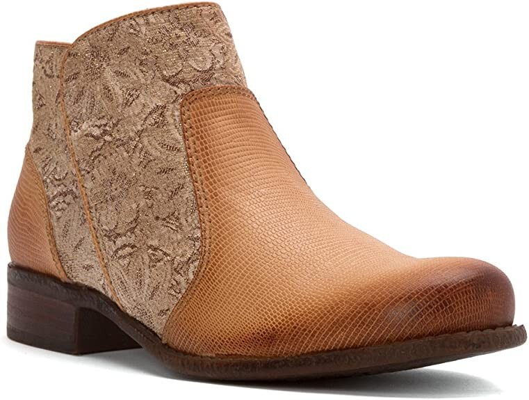 NIB OTBT New Taupe Dare Devil Leather Ankle Boots Size 9M