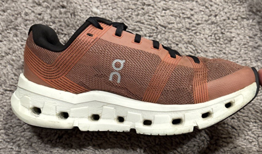 On Cloudgo Women’s Walking Running Sneakers Shoes Mahogany Ivory Size 5 D Wide