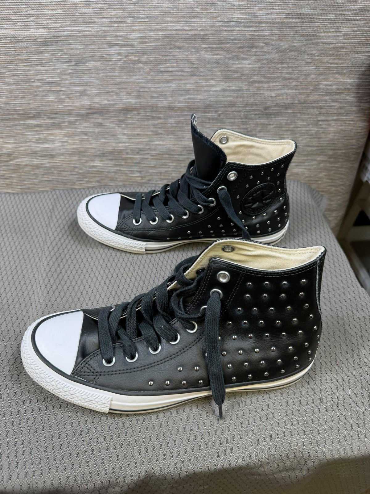 Converse Chuck Taylor All Star 2 Shoes Womens 9 Black Leather Studded 561682C