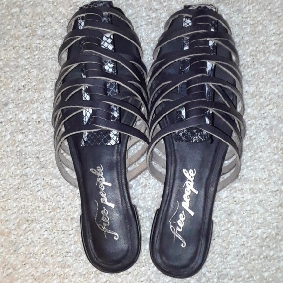 Free People Women’s 38 US 8 Odette Strappy Flats Black Snake