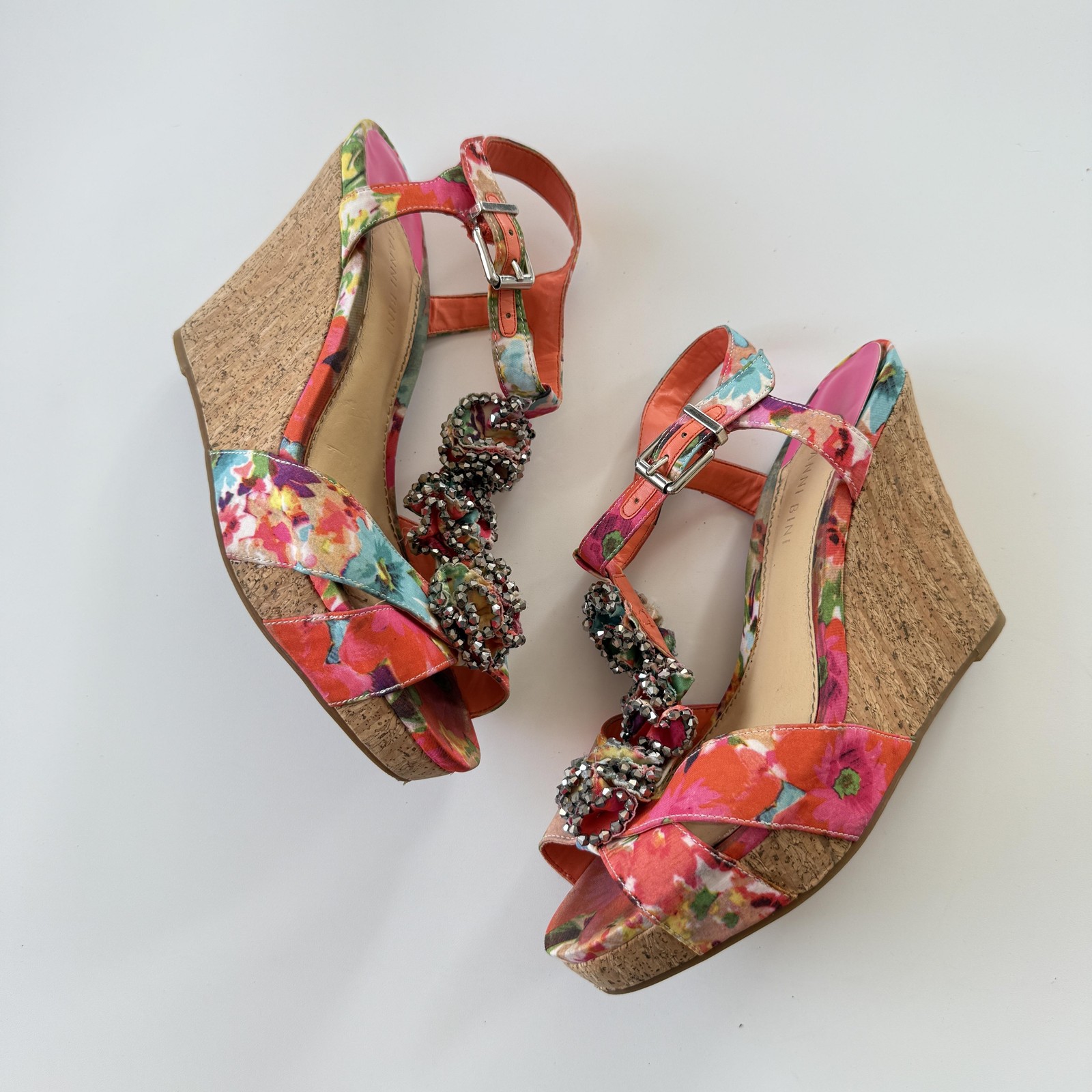 Gianni Bini Wedge Sandals Womens Size 9 Multicolor Floral Beaded Rhinestone