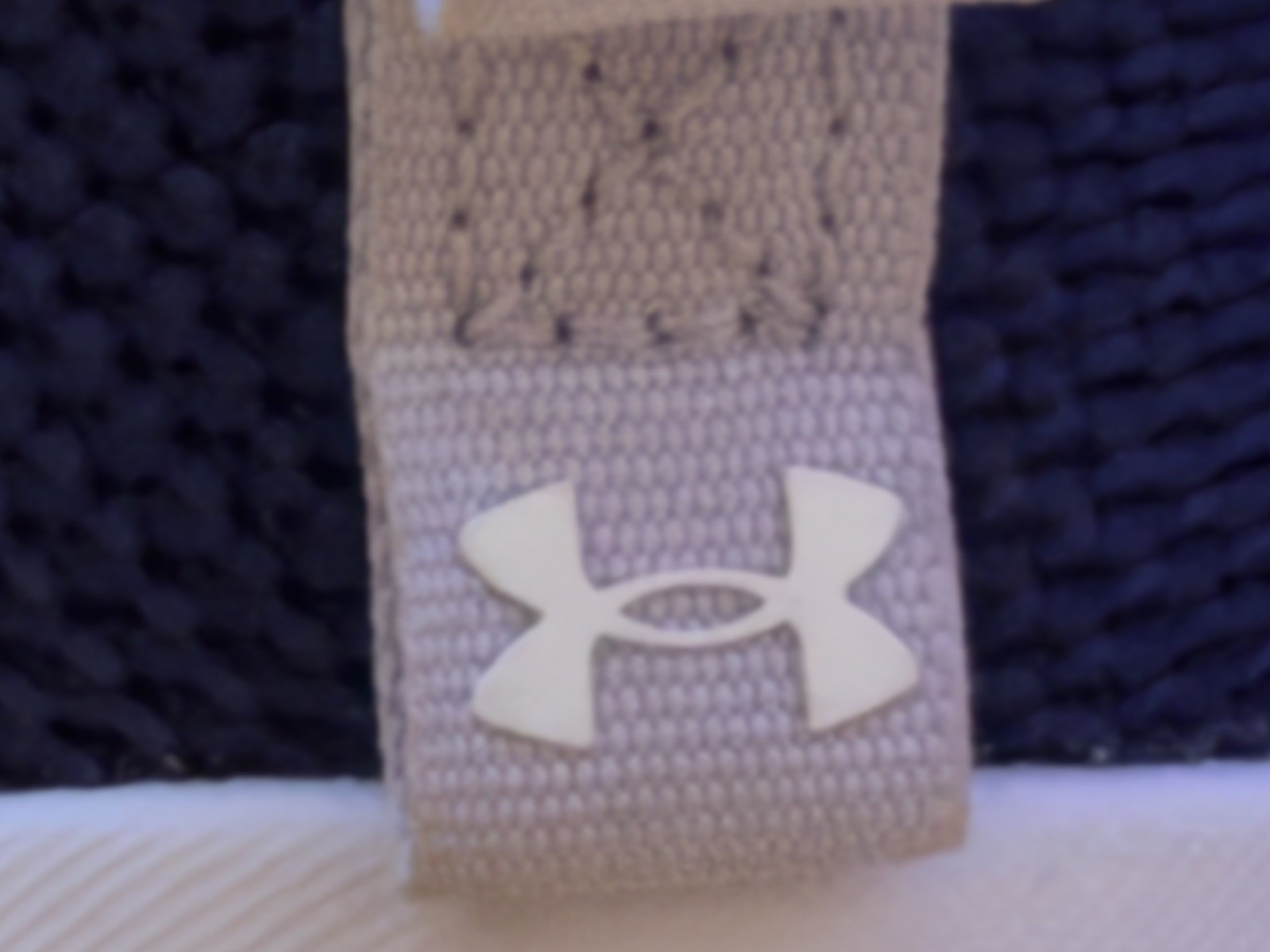 Unisex UNDER ARMOUR Navy Blue Sneakers/White Trim in Size 8.5 made in Indonesia!