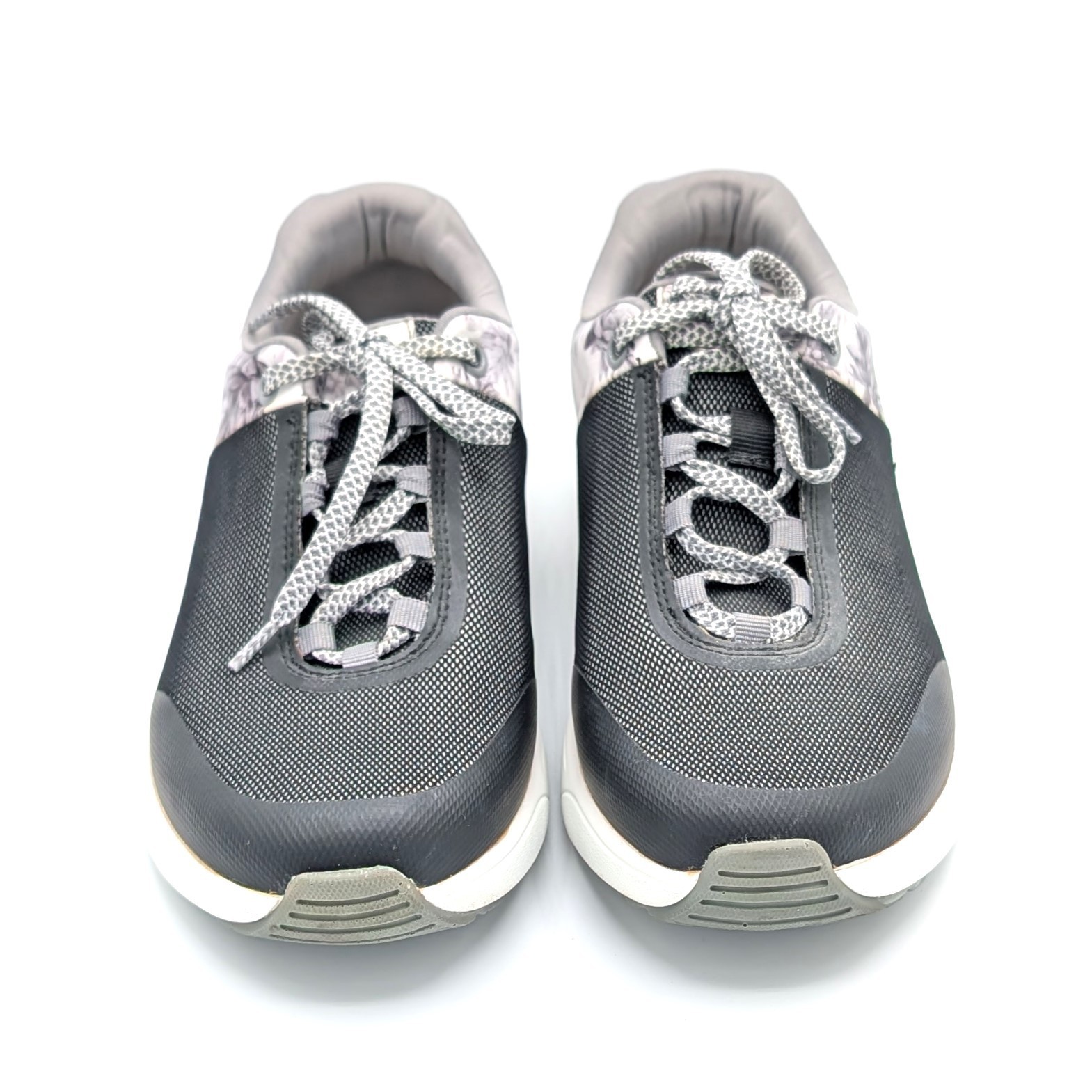 Traq by Alegria Jaunt Rhodie Black & Gray Sneakers Women’s Size US 7 / EU 37
