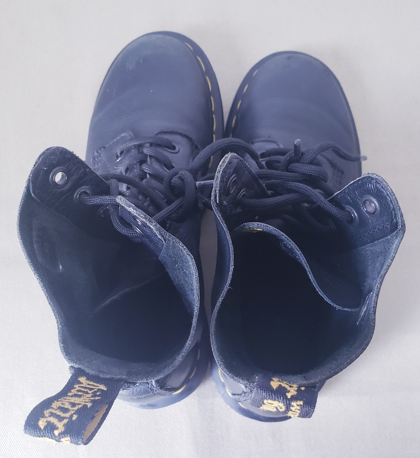 Dr. Martens Pascal Mens Original Leather Lace Up Boots Size 6