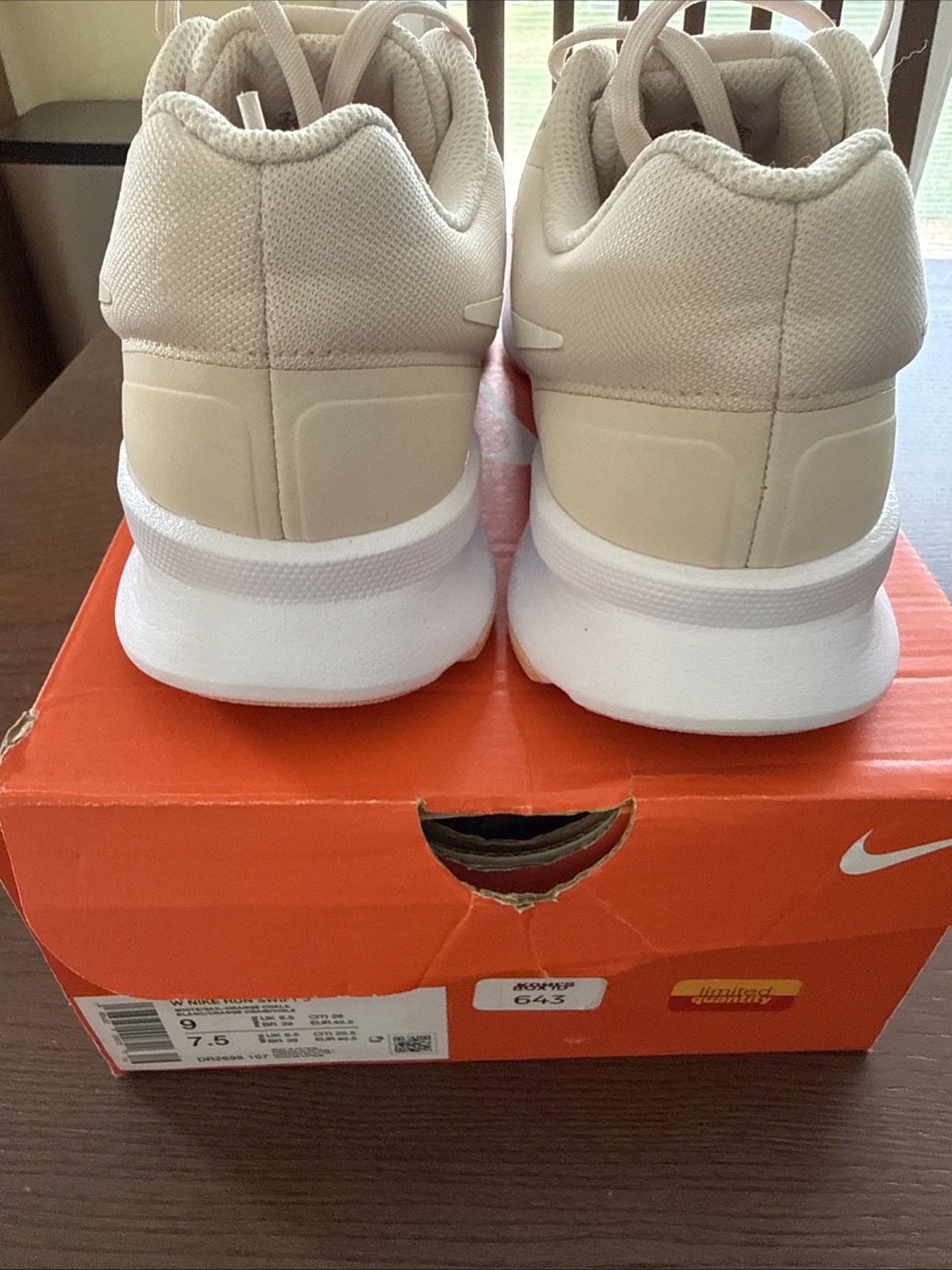 Women’s Nike Swift 3 White/Sail-Orange Chalk DR2698 107