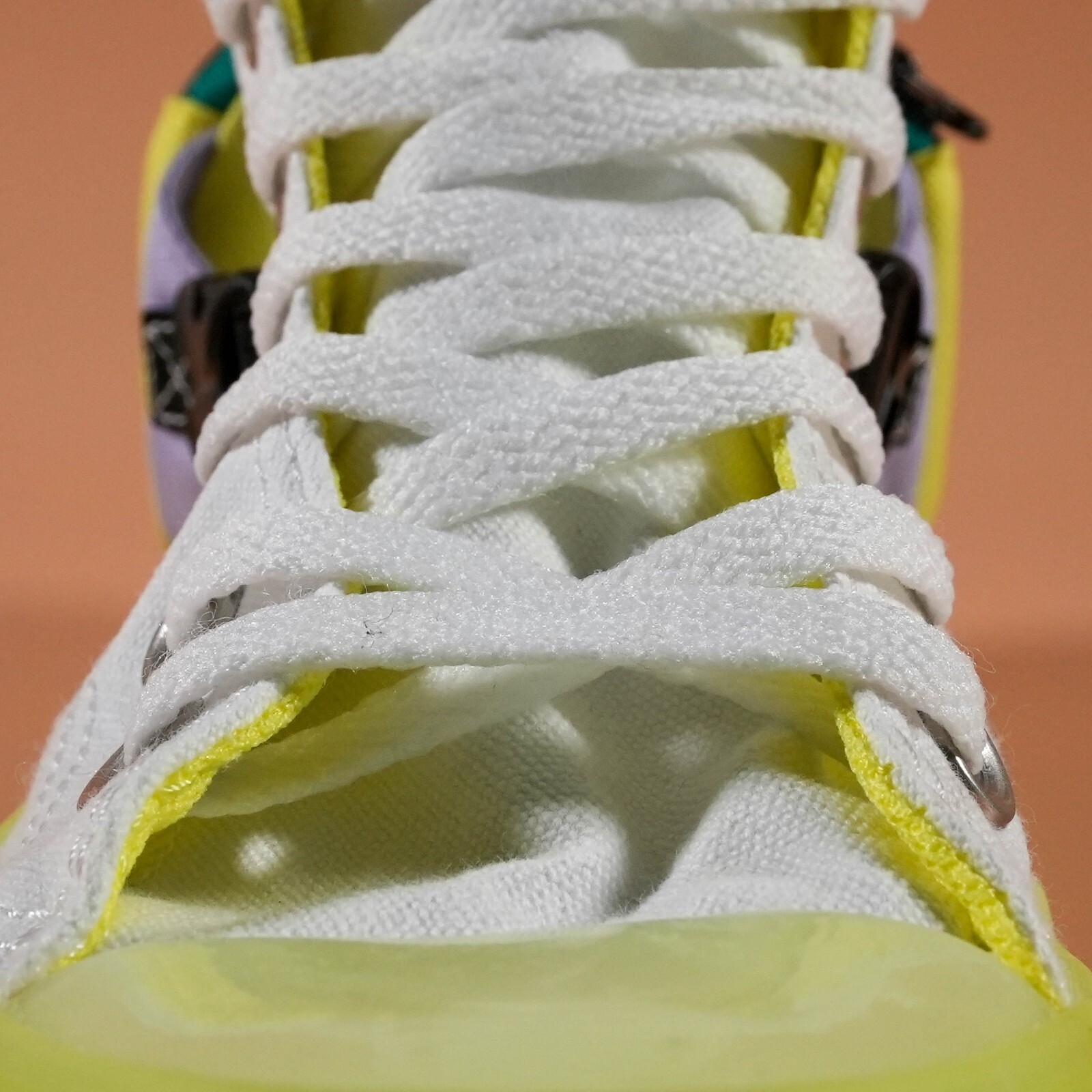 Converse Women’s Chuck Taylor 6 All Star High ‘Buckle Up – White Volt’ Size 6 US