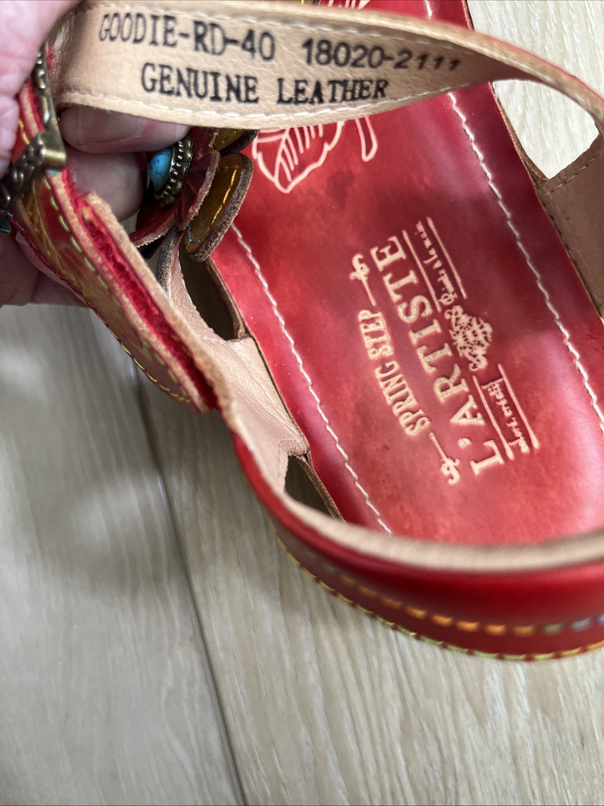 L’Artiste Spring Step Leather Goodie Flower Sandal Red Size 40 US Size 9