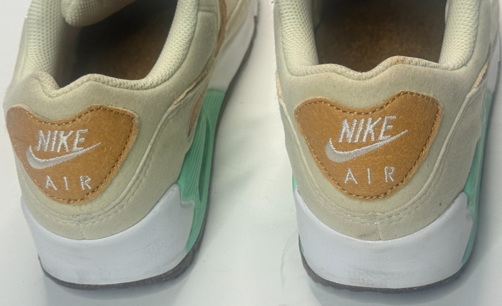 NIke Air Max 90 Women’s Happy Pineapple Coconut Milk Low Top Sneaker Size 8