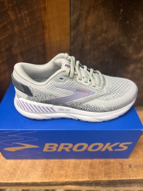 NIB 120414-080 Brooks Ariel GTS 24 Women’s Motion Control Mercury Ebony Lavender
