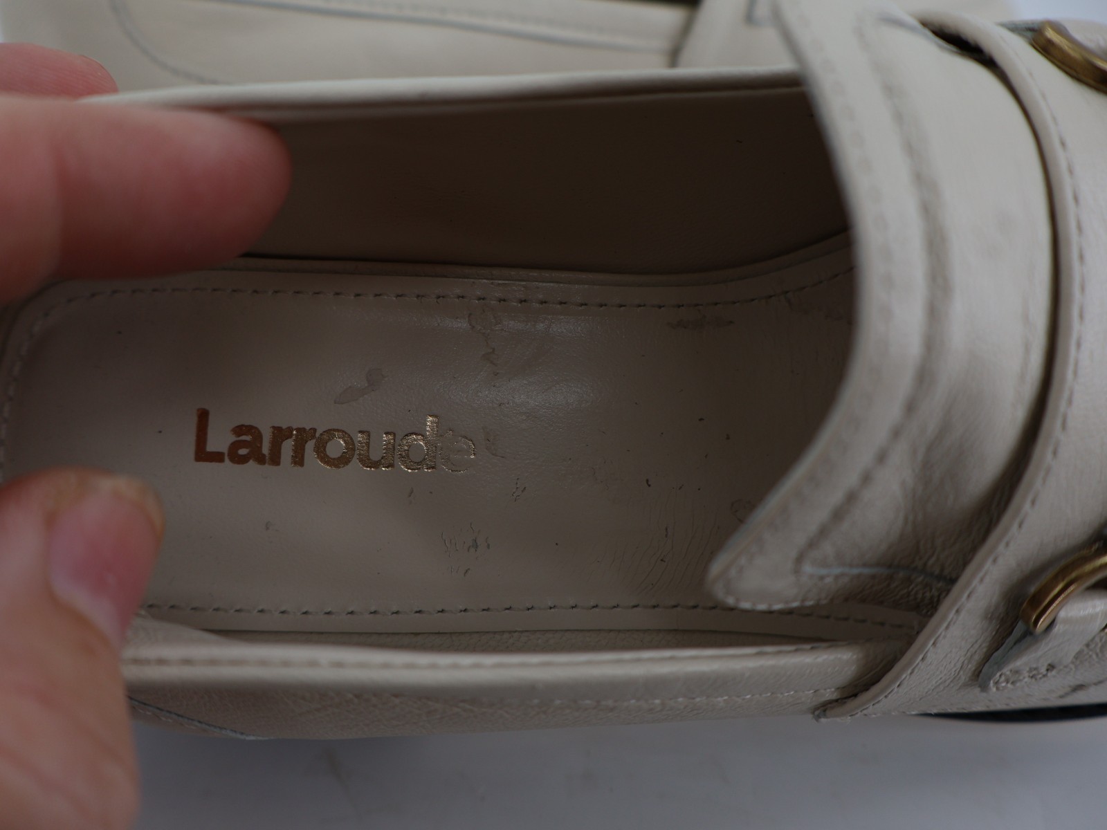 Larroude Patricia Penny Loafer Ivory Leather Gold Chain Size 5.5 Slip On Shoes