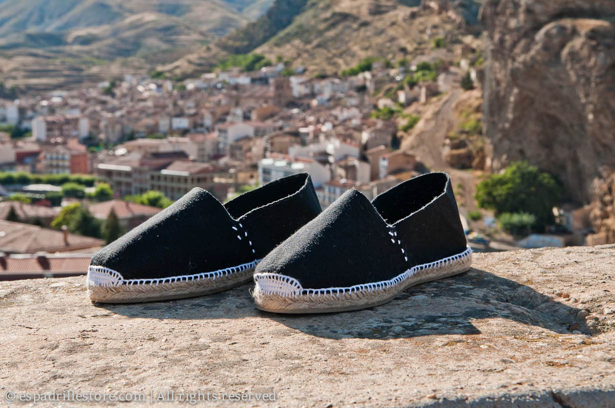 Black Espadrilles sewn in jute- Hand Stitched in Spain – Men and Women sizes