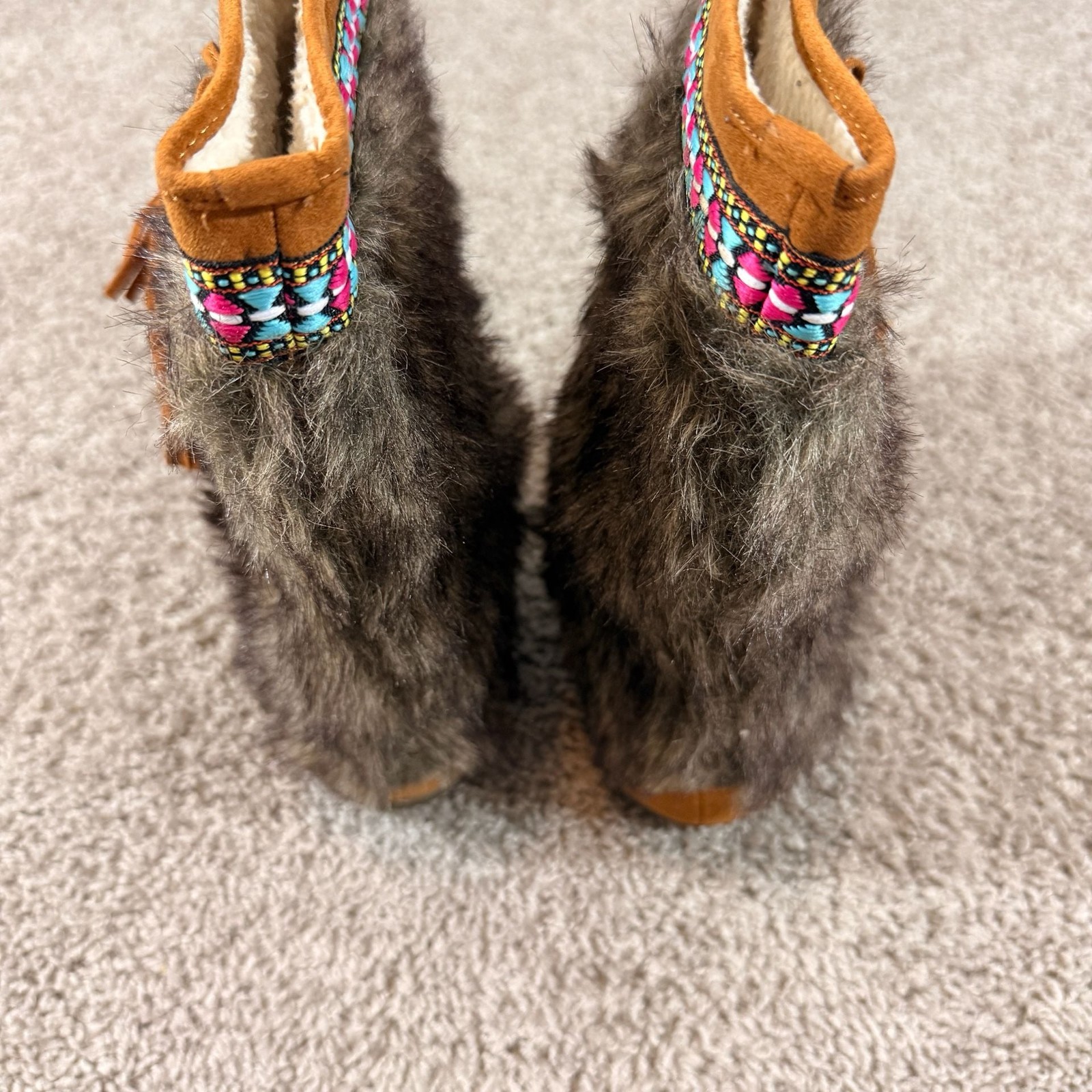 Call It Spring Faux Fur Winter Boots Tribal Tassel Brown Womens 10 EUC