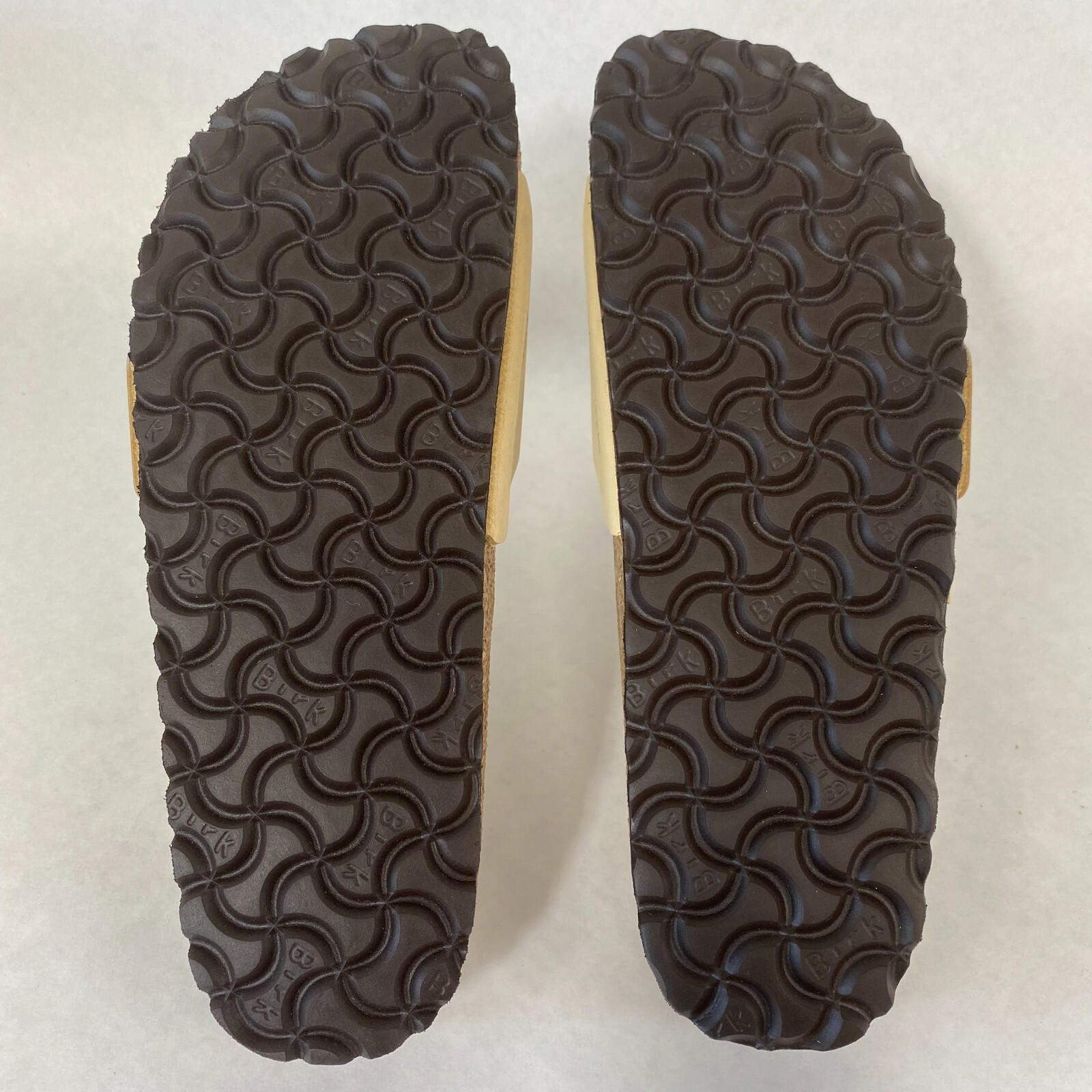 New w/o Box Birkenstock Madrid Big Amplified Buckle Almond Narrow – Select Size