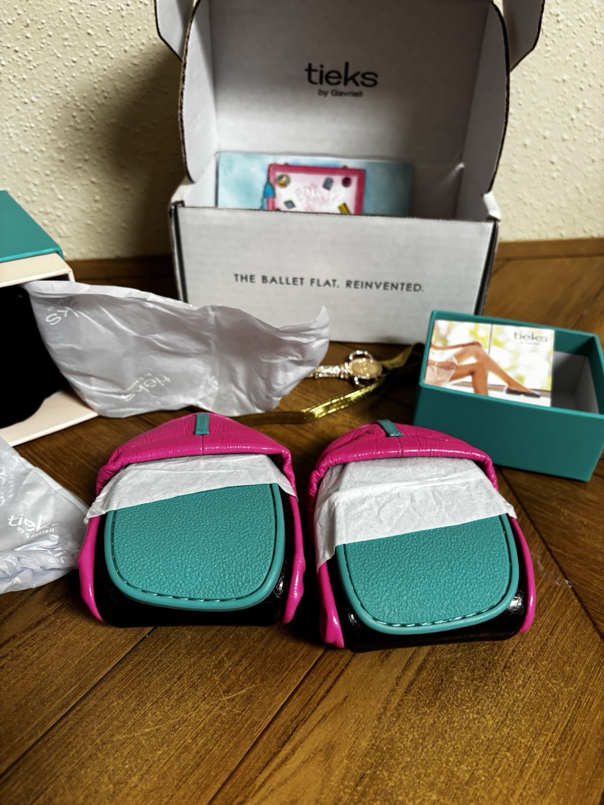 Tieks Malibu Pink Leather Ballet Flat Shoes Size 7 NIB Vault Limited Edition