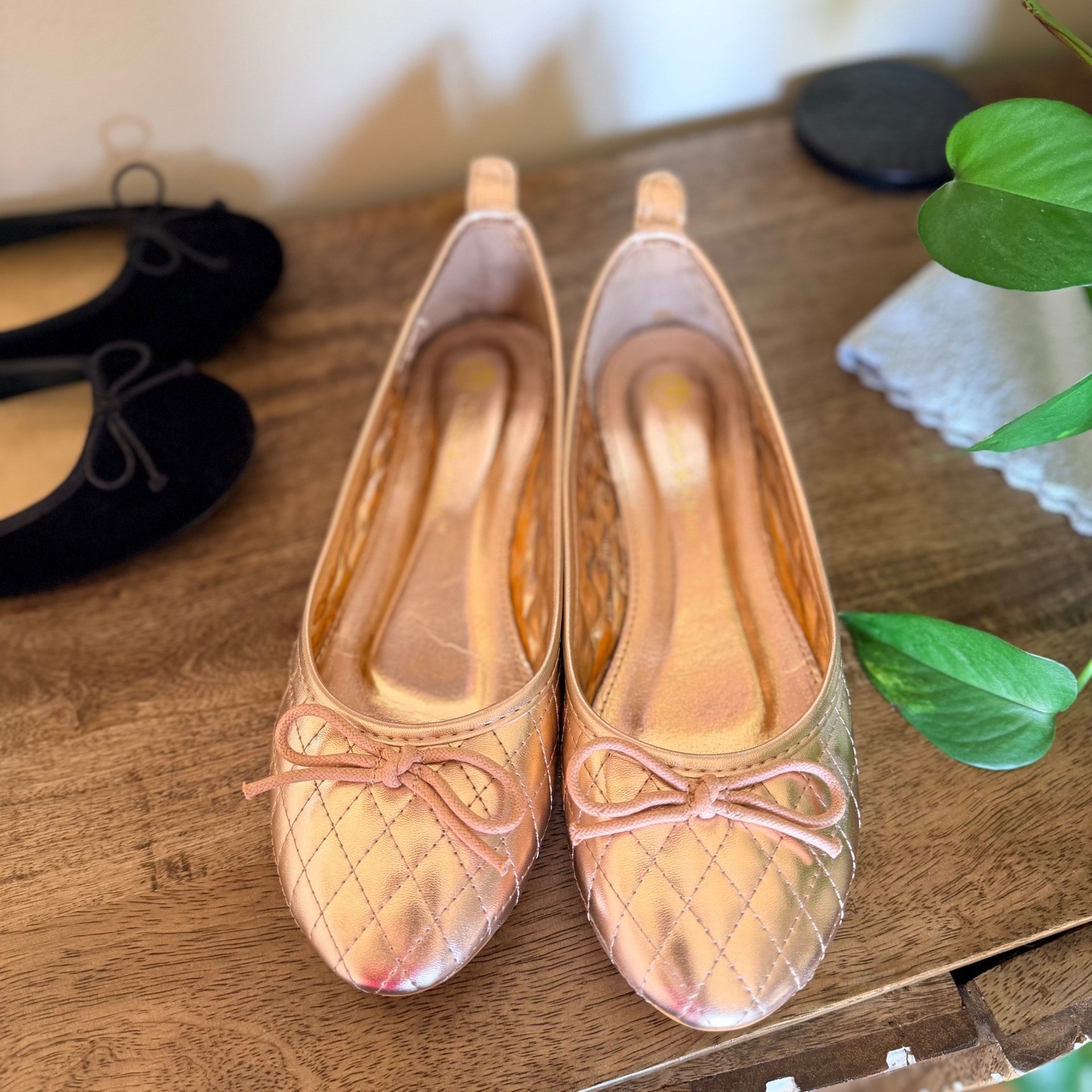 Chase & Chloe GAP Ballet Flats Women 8 Rose Gold Black Bundle Quilted Velvet Bow