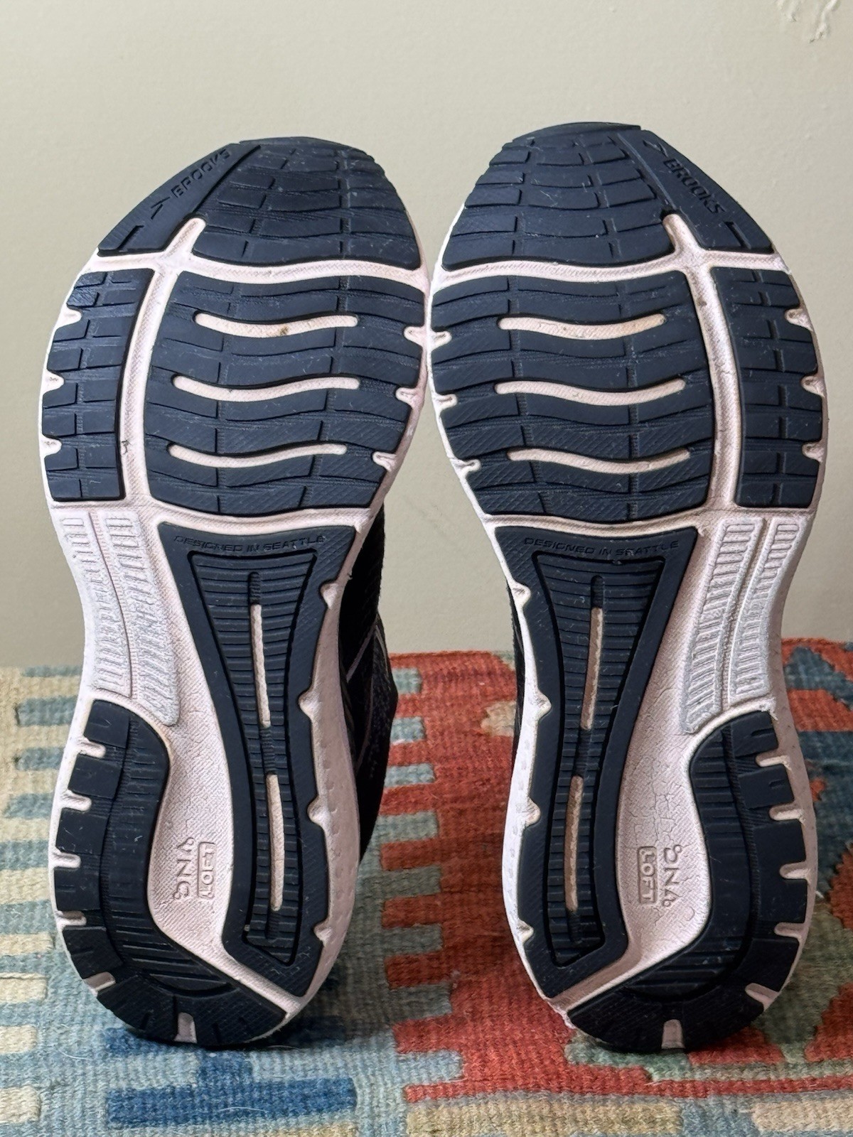 BROOKS Glycerin 19 Black Ombre Metallic Women’s Size 9 1203441B074 Running Shoes