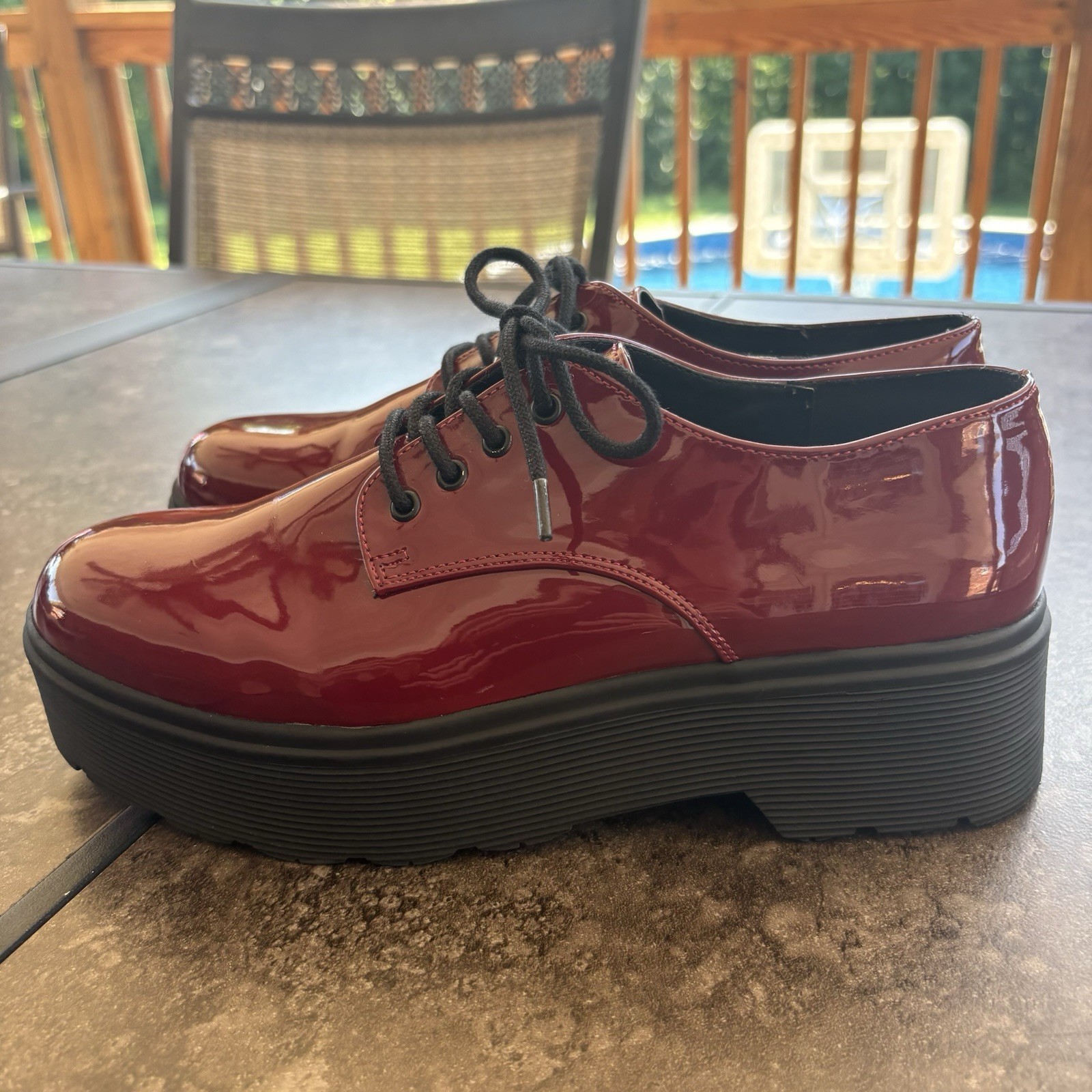 Forever 21 Patent Leather Chunky Oxford Glossy Platform Shoes Size 9 Red Wine