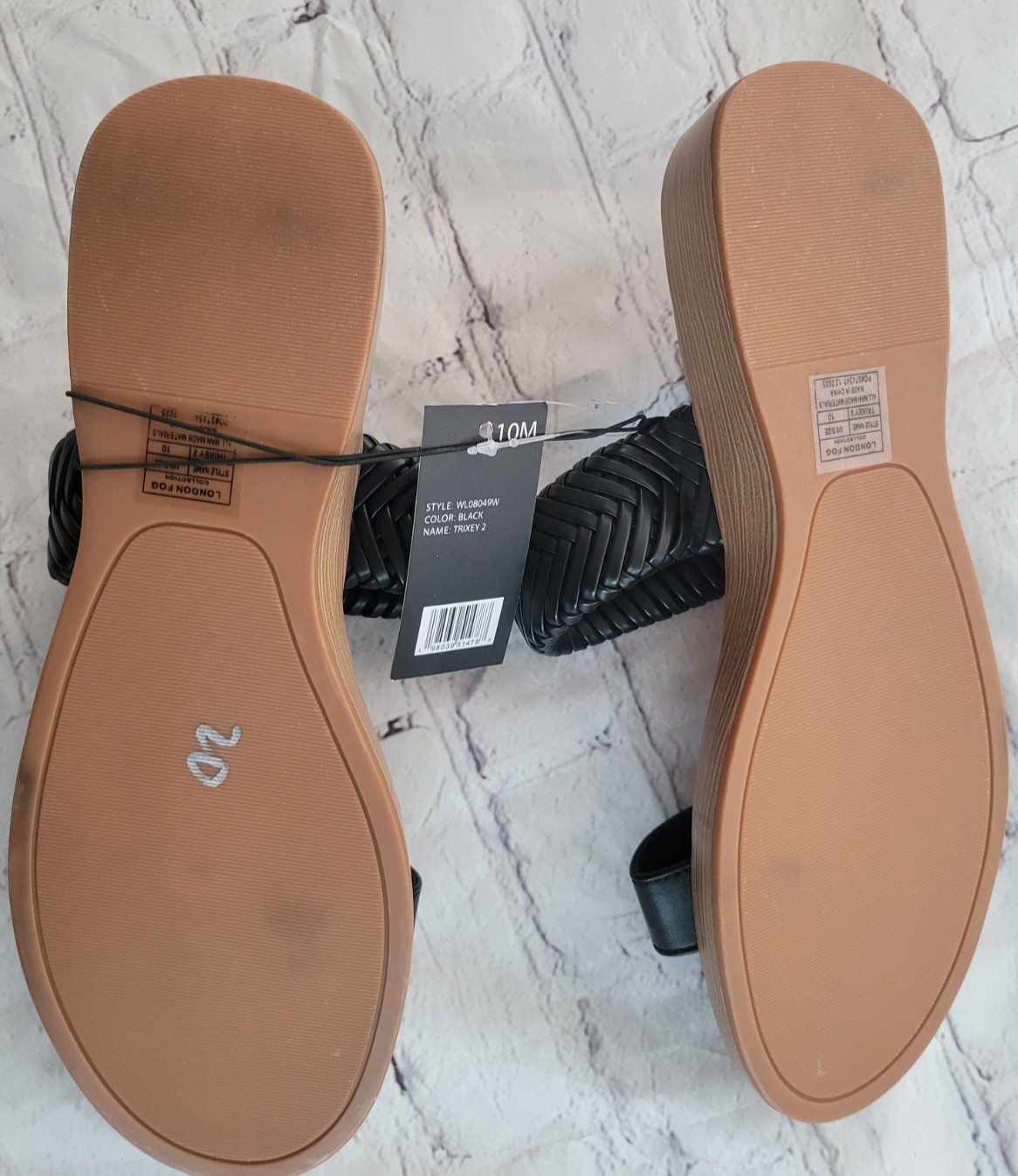 London Fog Collection Women’s Trixey 2 Black Slide Sandals Size 10 New with Tag