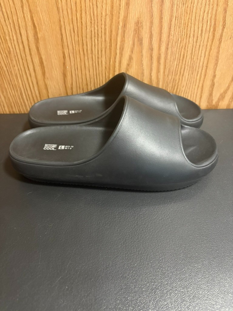 32 Degrees Cool Black Sandals Large New W 9-10 M 7-8 Unisex