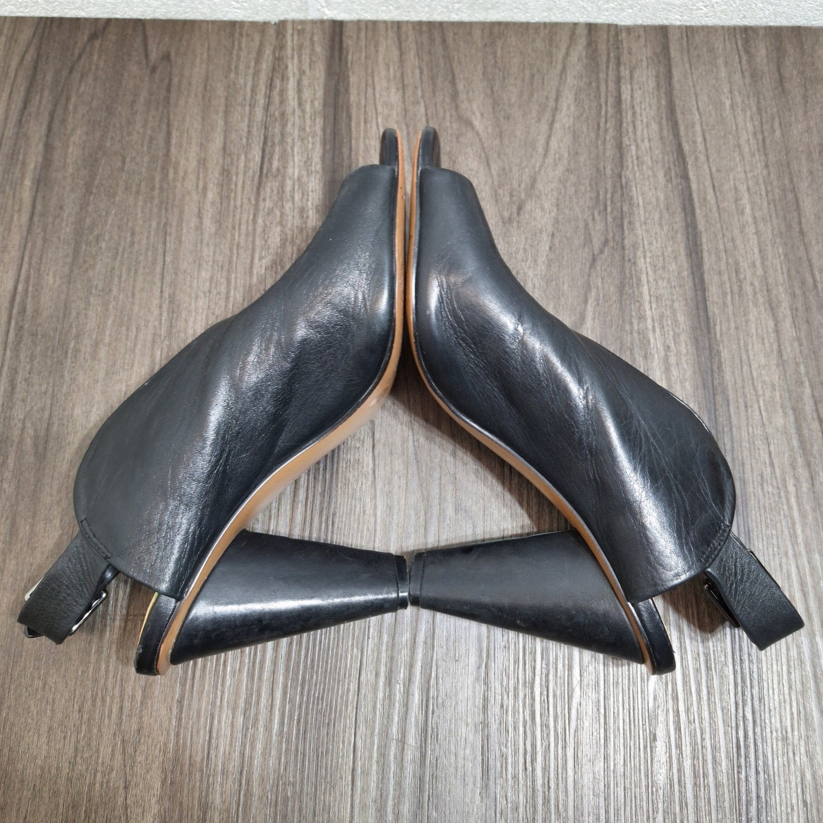 Vince Camuto Women’s 7.5 M Kembia Black Leather Peep Toe Slingback Cone Heels