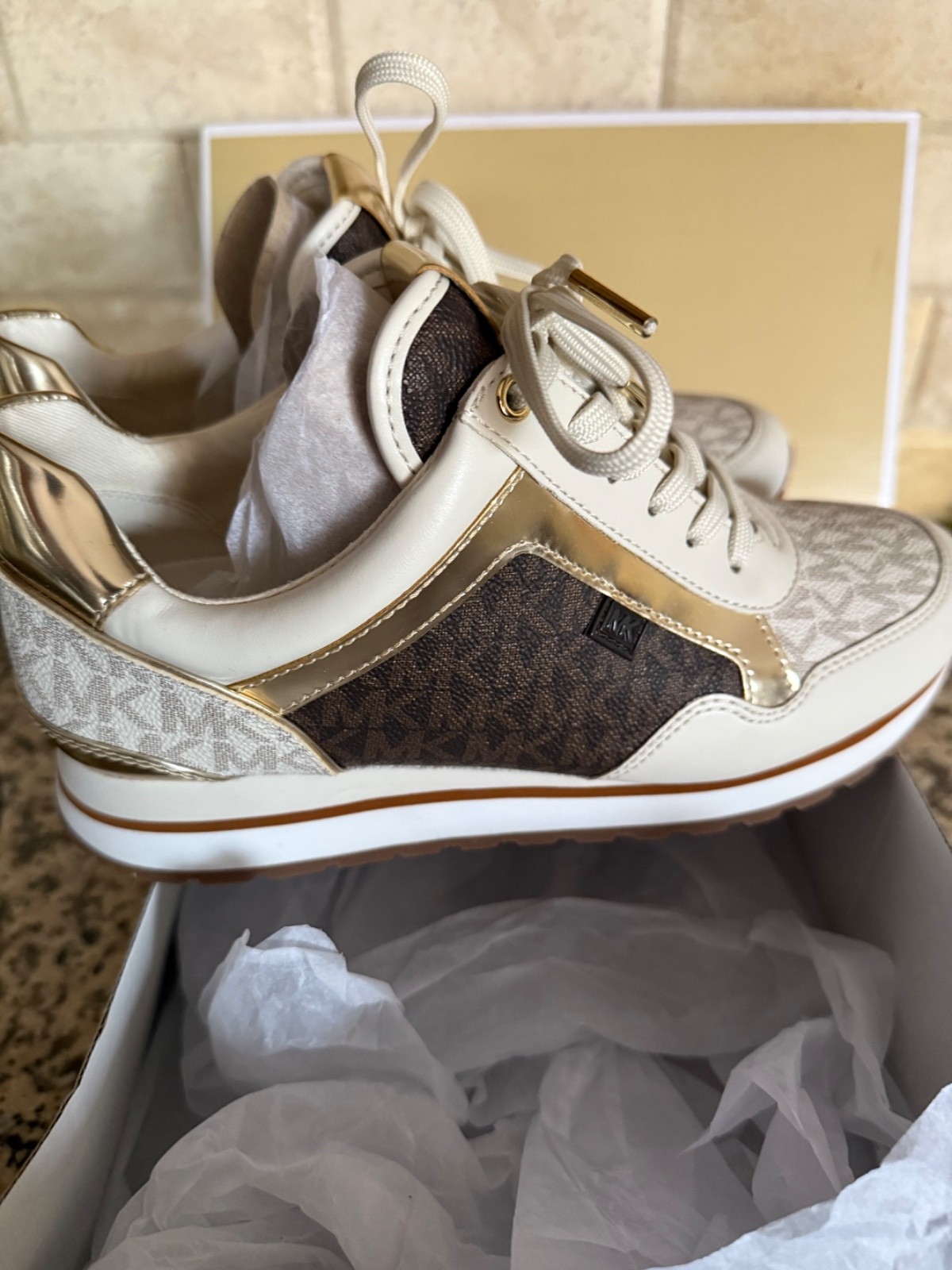 Michael Kors 2020 NEW TAGS MADDY TRAINER White Brown Gold MK LOGO SNEAKERS 7M