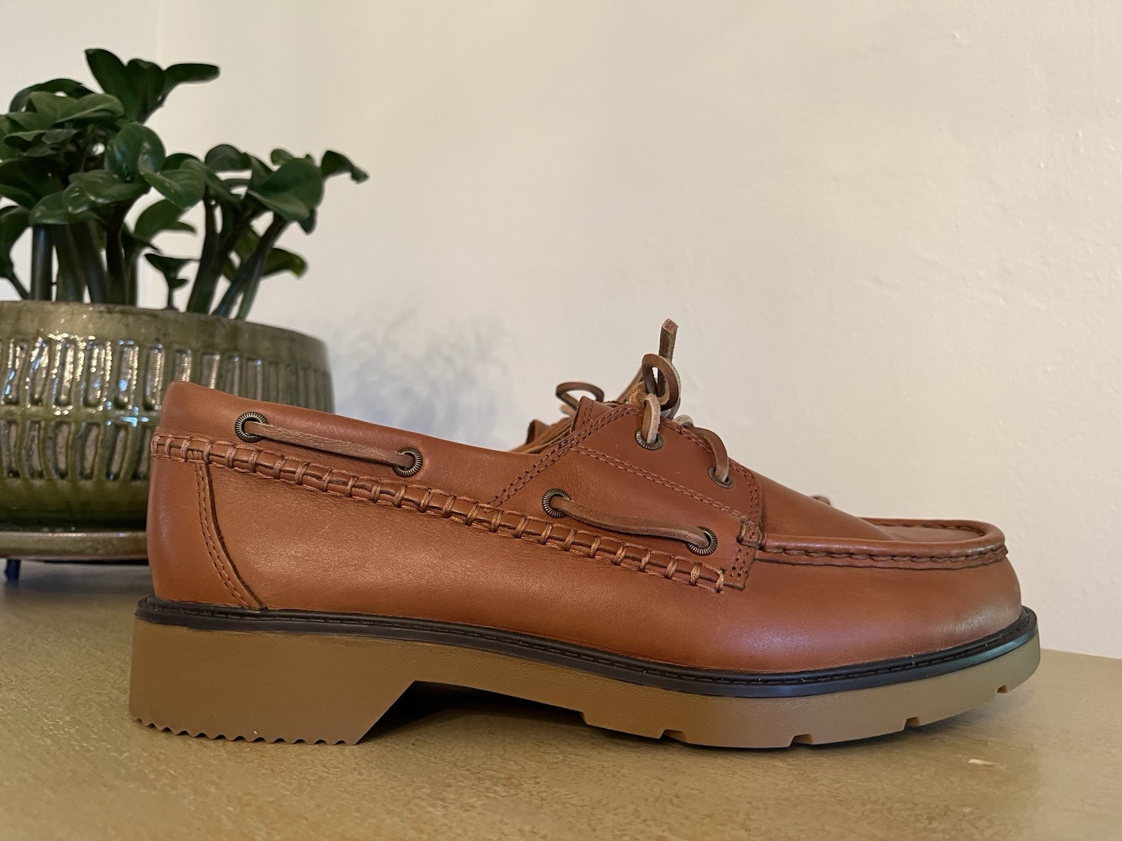 NEW Sperry Wells Round Toe Brown Leather Boat Shoe Women 10 Preppy Sailing